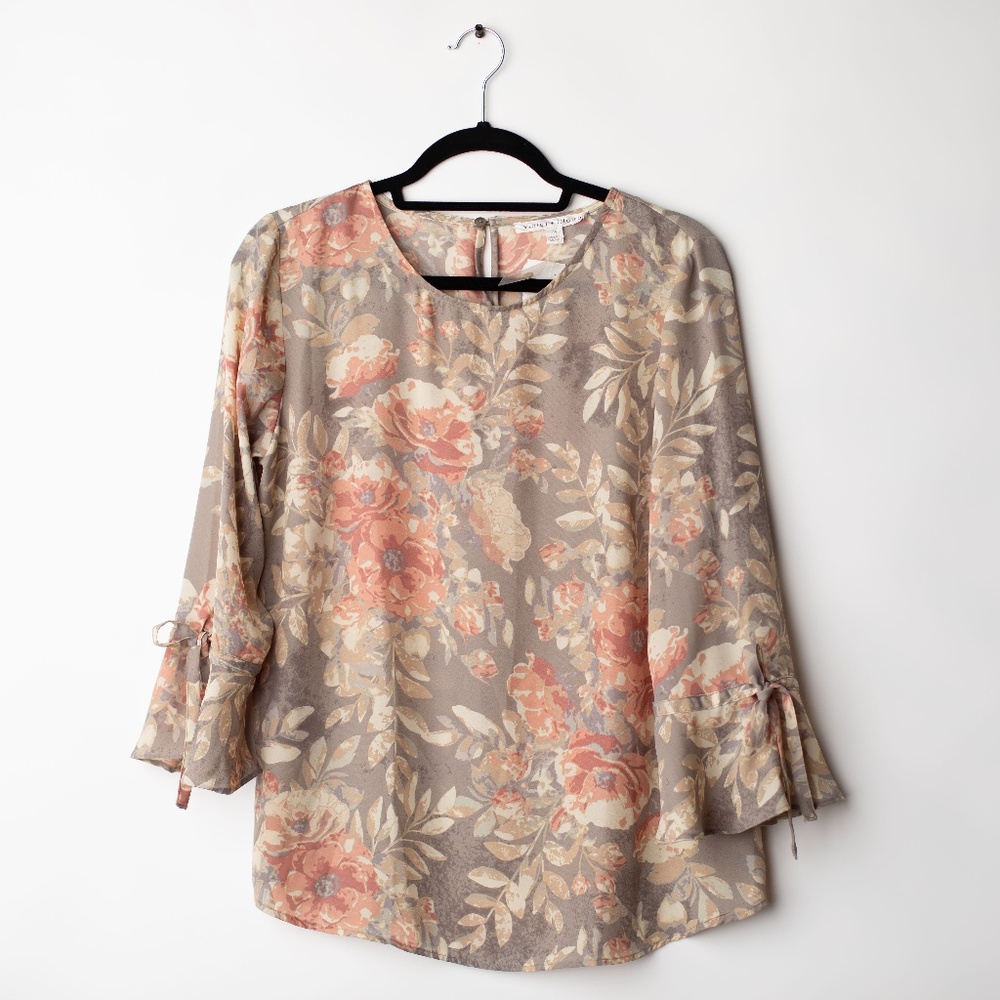 violet & claire  | Size m | NWT
